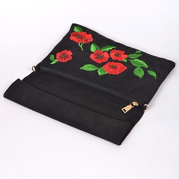 Floral Cute Clutch - Picture 2 of 4